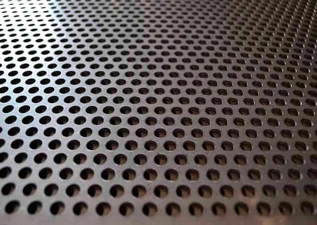 Перфорированный стальной лист 2.2х1200 мм 09Г2С