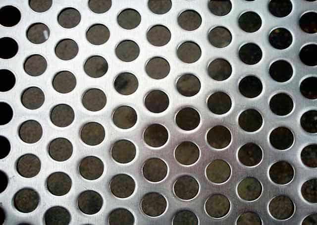 Перфорированный стальной лист 2.2х1200 мм 09Г2С